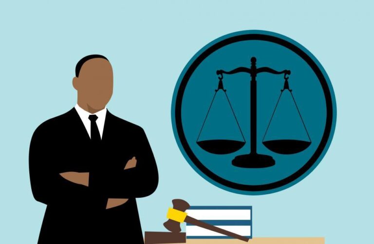 Доступ до адвоката як засіб запобігання неналежному поводженню (Загальні стандарти Комітету)