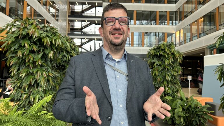 Гергелі Флігауф: Коротка генеалогія тюремної ієрархії в Угорщині (1980-ті роки)