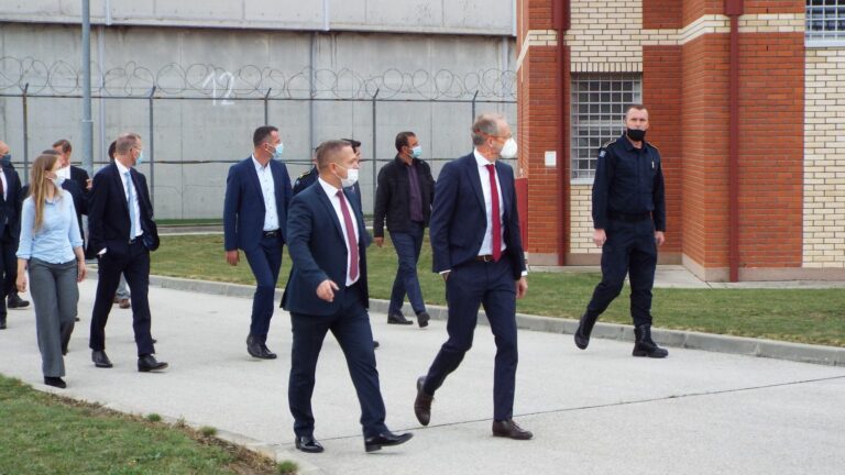 Данія бореться з переповненістю в’язниць, відправляючи ув’язнених до Косово